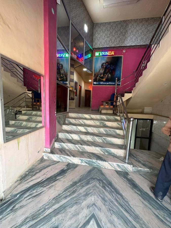 Yamnotri Dham Ξενοδοχείο Vrindāvan Εξωτερικό φωτογραφία